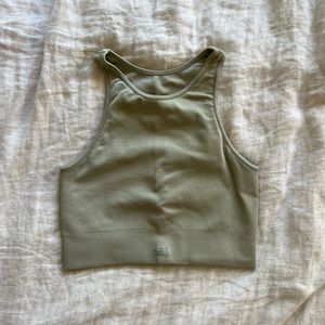 SET ACTIVE Sculptflex high neck bra in Chai Latte - size M/L